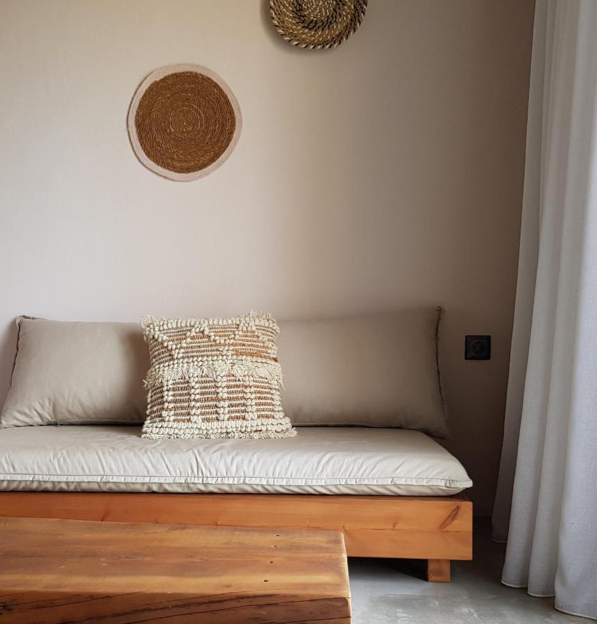 Mira Living Concept Suites Adults Only Kokkini Hani Екстериор снимка